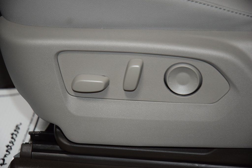 2026 Chevrolet Silverado 1500 LT - 22959476 - 37