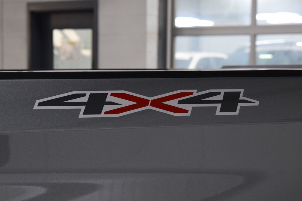 2026 Chevrolet Silverado 1500 LT - 23068973 - 25