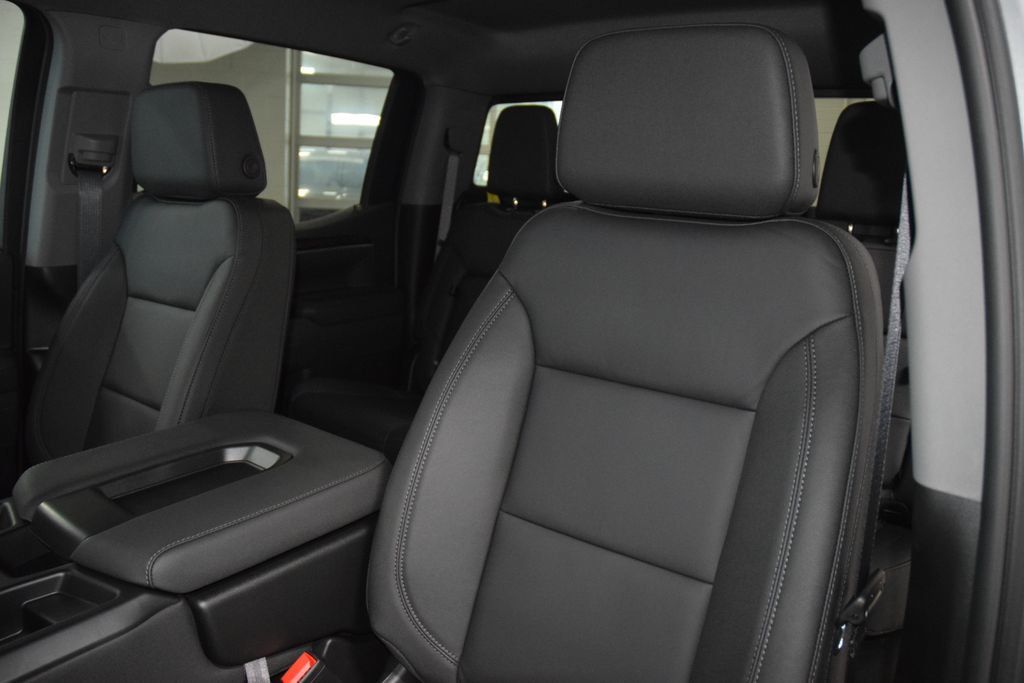 2026 Chevrolet Silverado 1500 LT - 23068973 - 43
