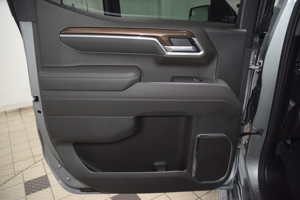 2026 Chevrolet Silverado 1500 LT - 23068973 - 47