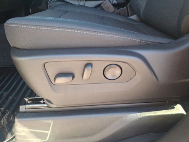 2026 Chevrolet Silverado 1500 LT (2FL) - 23076174 - 12