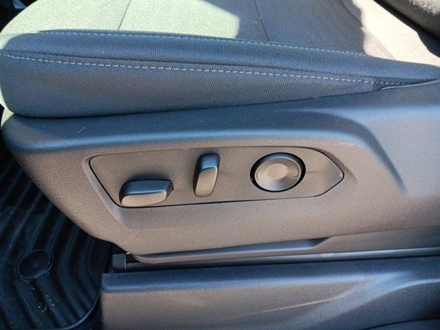 2026 Chevrolet Silverado 2500 HD Custom - 23076611 - 17