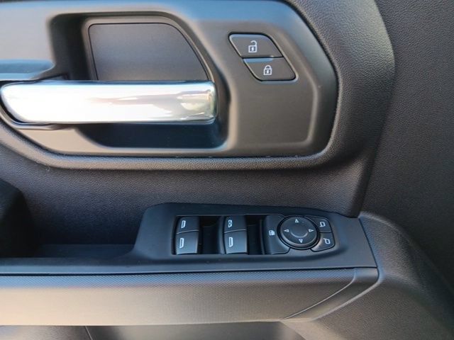 2026 Chevrolet Silverado 2500 HD Custom - 23076611 - 18