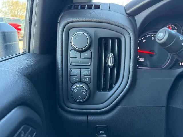 2026 Chevrolet Silverado 2500HD 4WD Crew Cab 159" Custom - 22980504 - 18