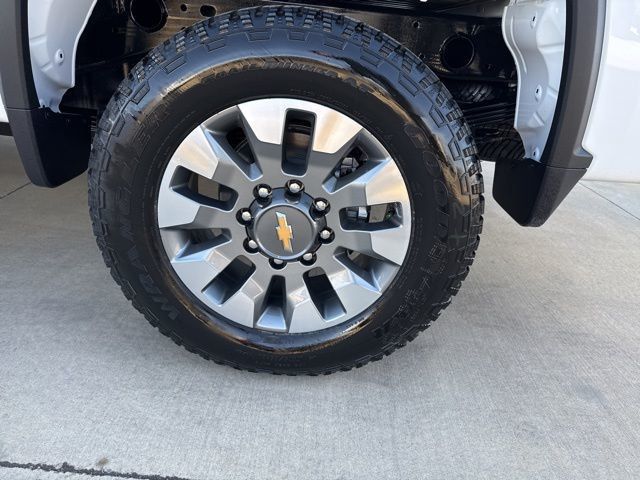 2026 Chevrolet Silverado 2500HD 4WD Crew Cab 159" Custom - 22980504 - 21