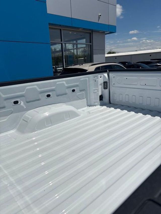 2026 Chevrolet Silverado 2500HD 4WD Crew Cab 159" Custom - 23015979 - 14