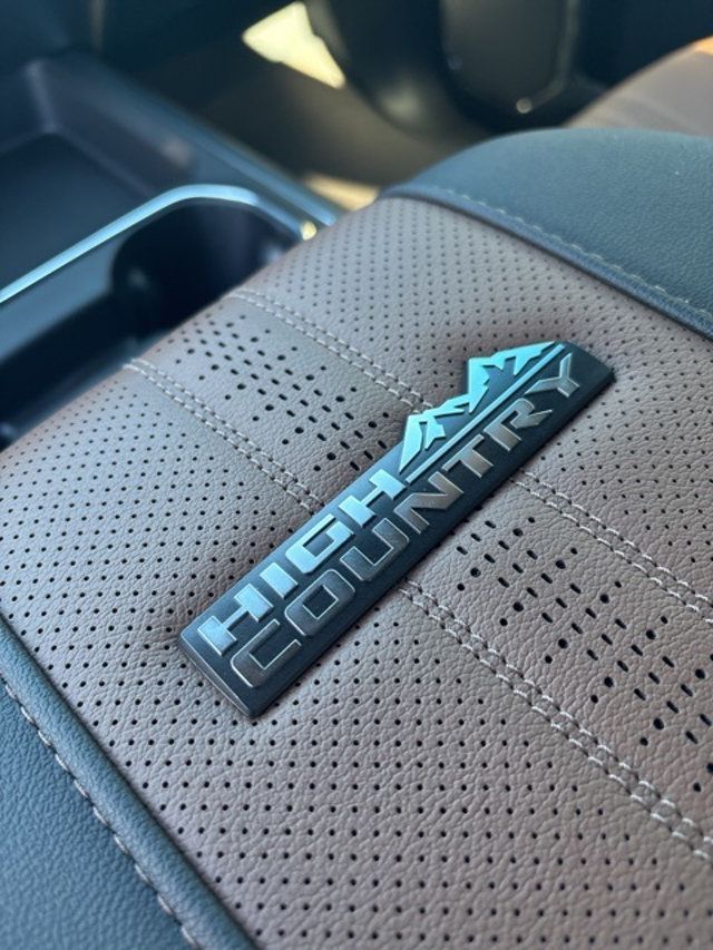 2026 Chevrolet Silverado 2500HD 4WD Crew Cab 159" High Country - 22929060 - 13