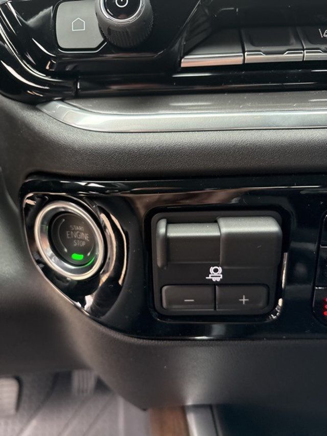 2026 Chevrolet Silverado 2500HD 4WD Crew Cab 159" High Country - 22938326 - 10