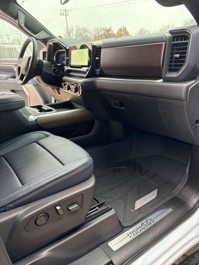 2026 Chevrolet Silverado 2500HD 4WD Crew Cab 159" High Country - 22938326 - 22