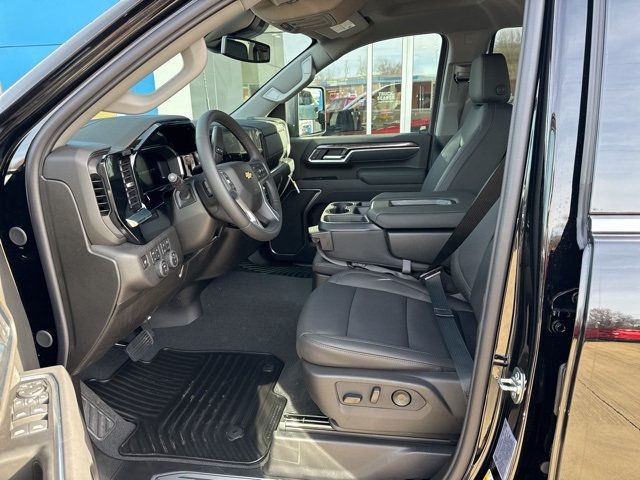 2026 Chevrolet Silverado 2500HD 4WD Crew Cab 159" LTZ - 22948374 - 7