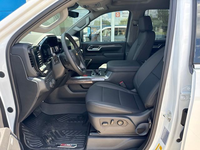 2026 Chevrolet Silverado 2500HD 4WD Crew Cab 159" LTZ - 23047738 - 8