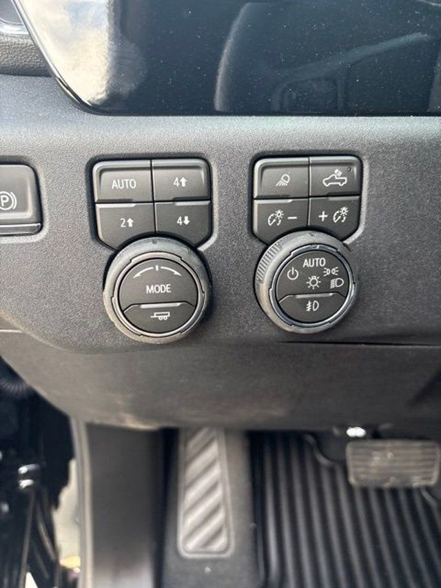 2026 Chevrolet Silverado 2500HD 4WD Crew Cab 159" LTZ - 23050792 - 10
