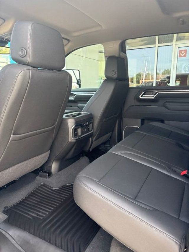2026 Chevrolet Silverado 2500HD 4WD Crew Cab 159" LTZ - 23050792 - 18