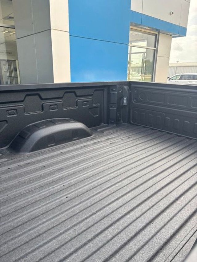 2026 Chevrolet Silverado 2500HD 4WD Crew Cab 159" LTZ - 23050792 - 19