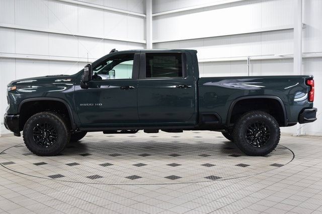 2026 Chevrolet Silverado 2500HD 4WD Crew Cab 159" ZR2 - 22995479 - 3