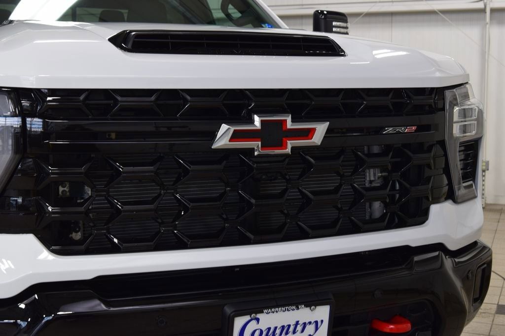 2026 Chevrolet Silverado 2500HD 4WD Crew Cab 159" ZR2 - 23012333 - 10