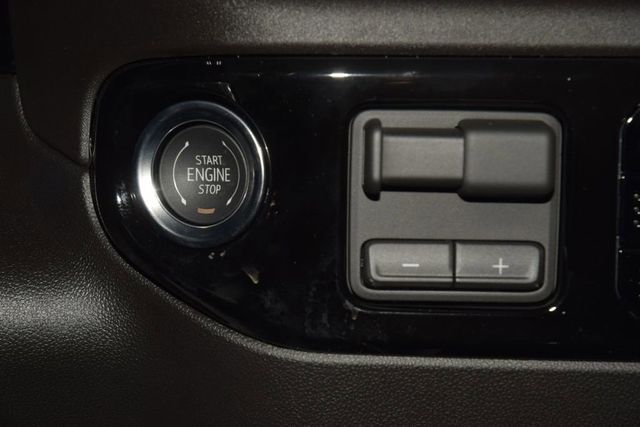 2026 Chevrolet Silverado 2500HD 4WD Crew Cab 159" ZR2 - 23012333 - 38