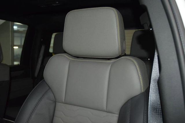 2026 Chevrolet Silverado 2500HD 4WD Crew Cab 159" ZR2 - 23012333 - 47