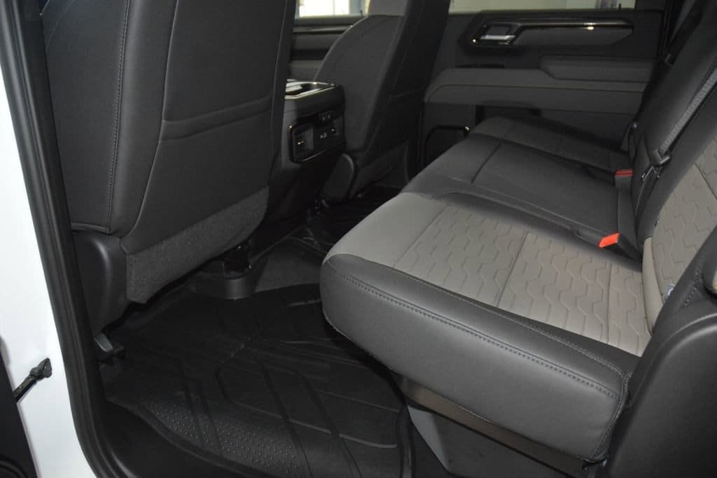 2026 Chevrolet Silverado 2500HD 4WD Crew Cab 159" ZR2 - 23012333 - 48