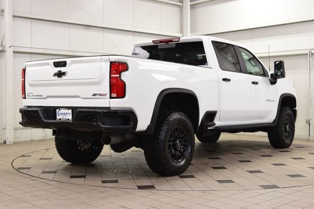 2026 Chevrolet Silverado 2500HD 4WD Crew Cab 159" ZR2 - 23012333 - 7
