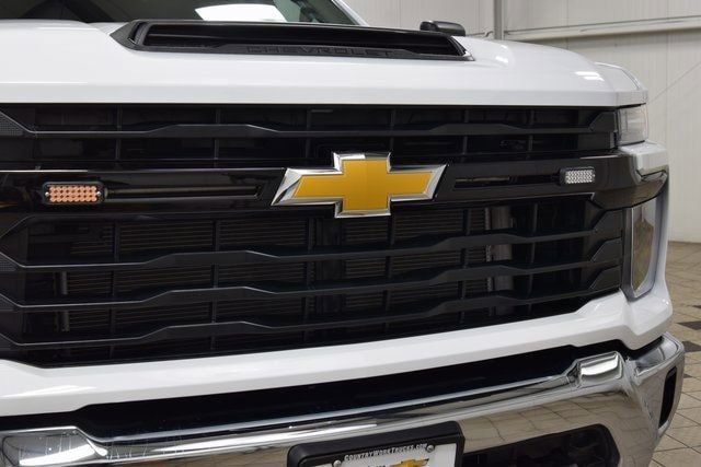2026 Chevrolet Silverado 2500HD 4WD Crew Cab 172" Work Truck - 23012331 - 4
