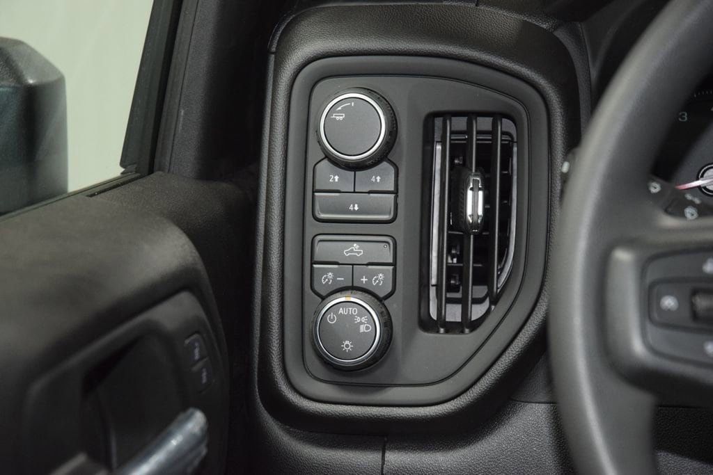 2026 Chevrolet Silverado 2500HD 4WD Crew Cab 172" Work Truck - 23012336 - 35