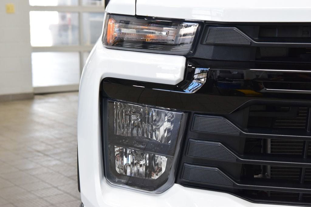 2026 Chevrolet Silverado 2500HD 4WD Crew Cab 172" Work Truck - 23012339 - 6