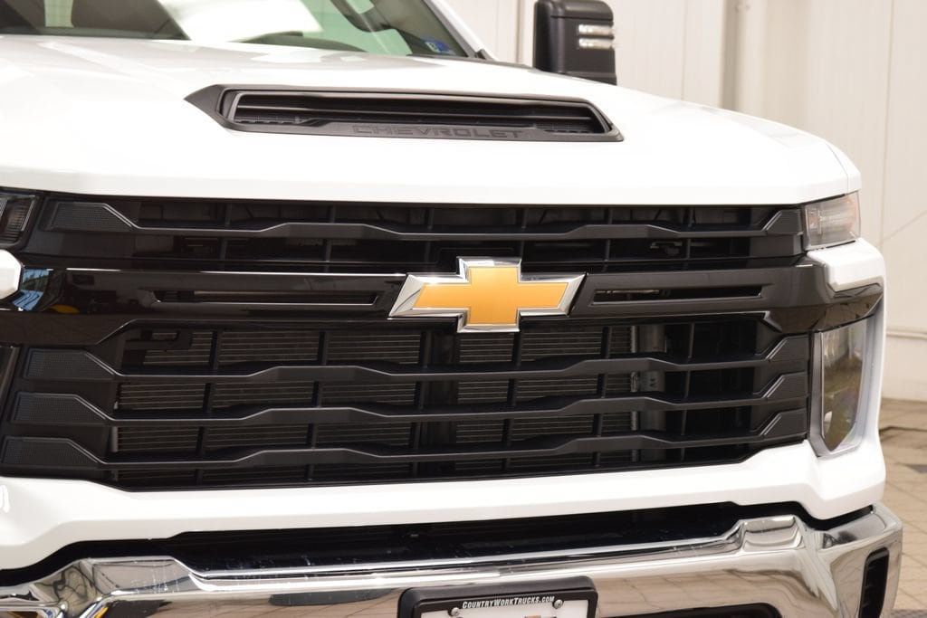 2026 Chevrolet Silverado 2500HD 4WD Crew Cab 172" Work Truck - 23057740 - 5
