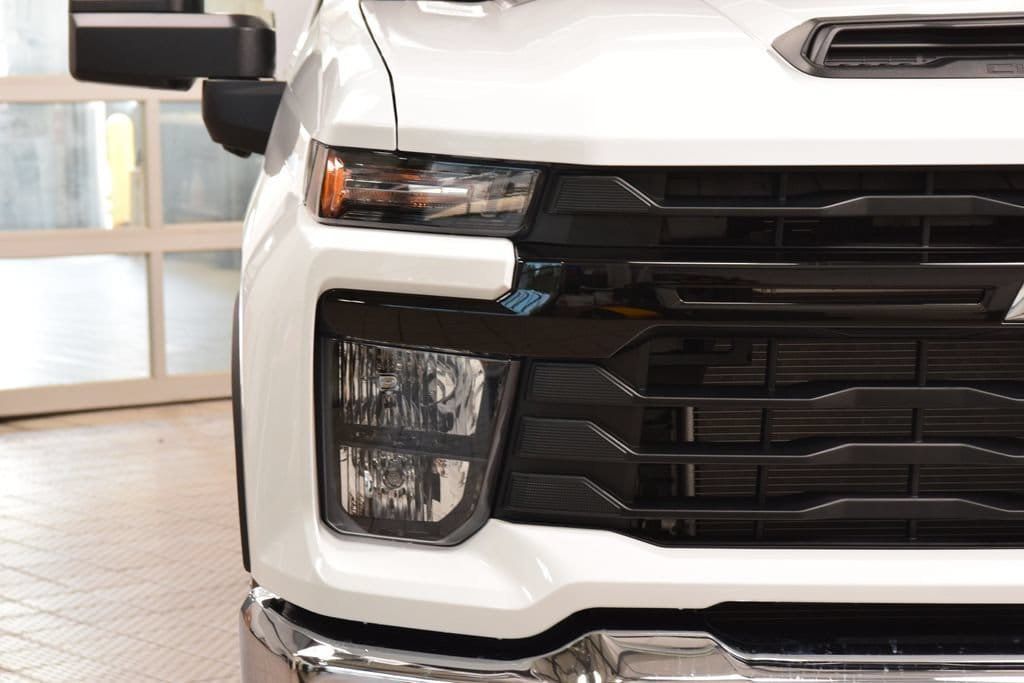 2026 Chevrolet Silverado 2500HD 4WD Crew Cab 172" Work Truck - 23057740 - 6