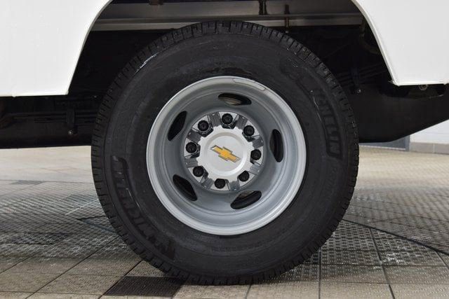 2026 Chevrolet Silverado 3500 HD Chassis Cab Work Truck - 22907517 - 16