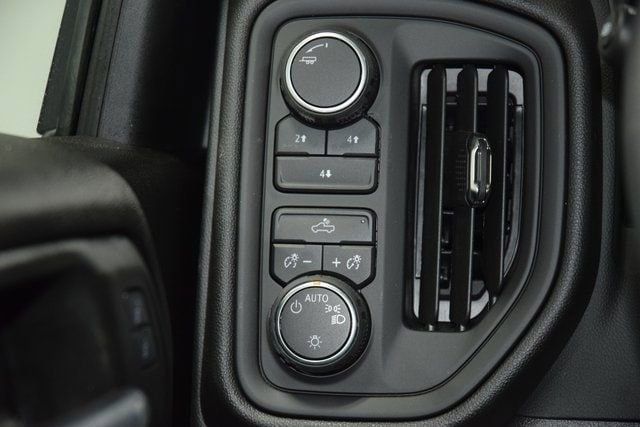 2026 Chevrolet Silverado 3500 HD Chassis Cab Work Truck - 22907517 - 25