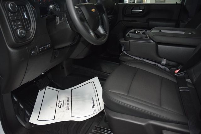 2026 Chevrolet Silverado 3500 HD Chassis Cab Work Truck - 23012368 - 33