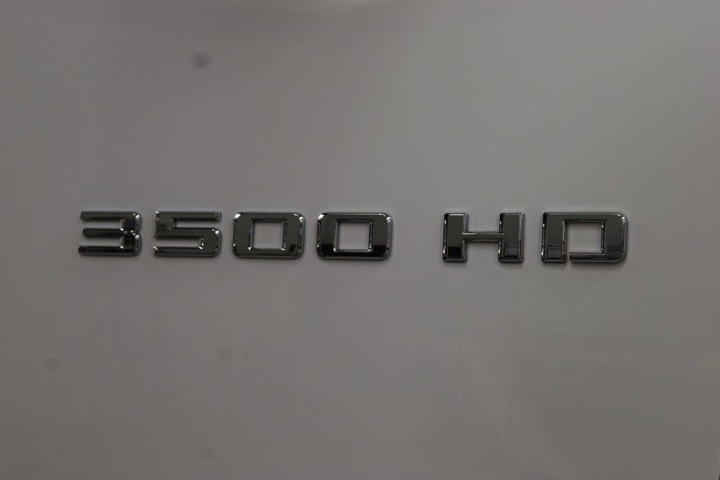 2026 Chevrolet Silverado 3500 HD Chassis Cab Work Truck - 23012374 - 9