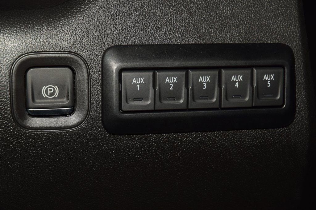 2026 Chevrolet Silverado 3500 HD Chassis Cab Work Truck - 23012374 - 26