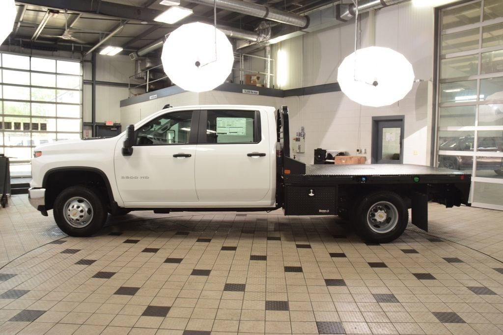 2026 Chevrolet Silverado 3500 HD Chassis Cab Work Truck - 23012381 - 2