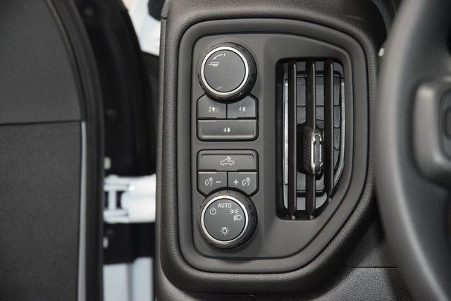 2026 Chevrolet Silverado 3500 HD Chassis Cab Work Truck - 23012382 - 30