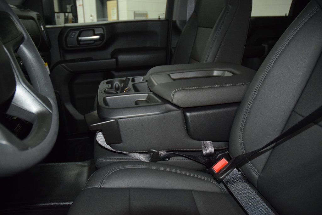 2026 Chevrolet Silverado 3500 HD Chassis Cab Work Truck - 23012382 - 35