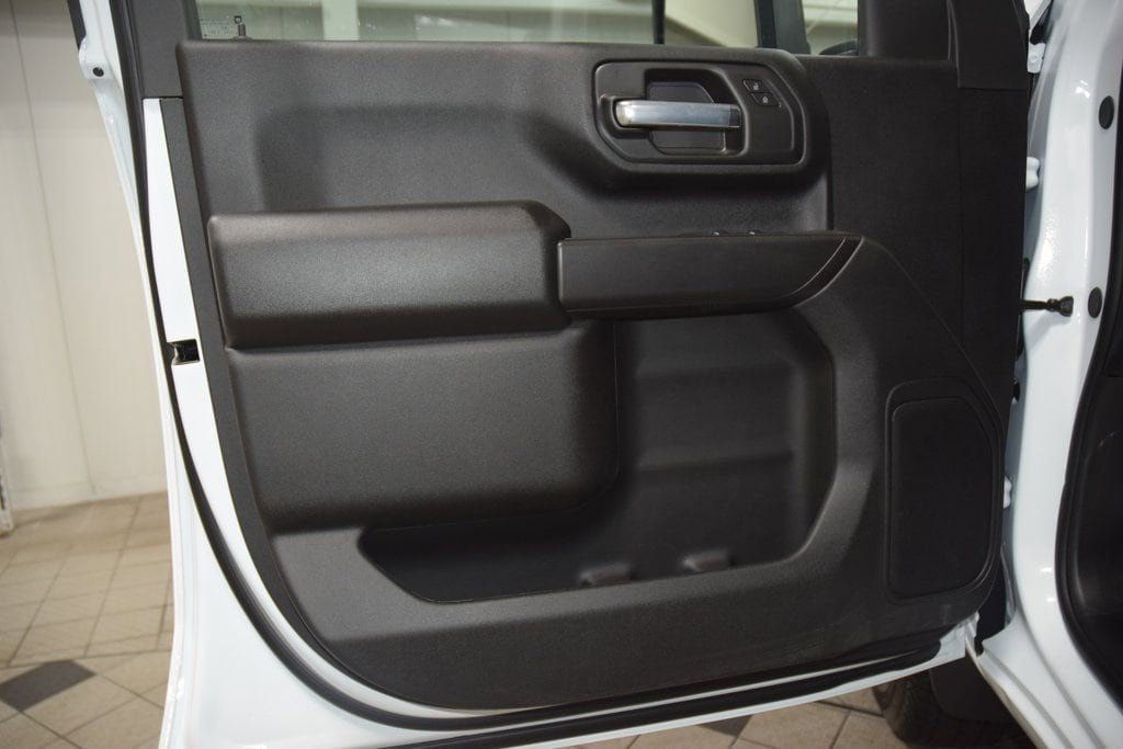 2026 Chevrolet Silverado 3500 HD Chassis Cab Work Truck - 23012382 - 39