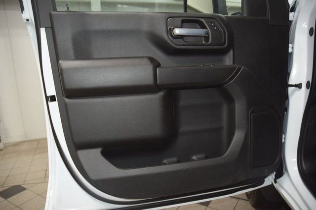 2026 Chevrolet Silverado 3500 HD Chassis Cab Work Truck - 23012382 - 39