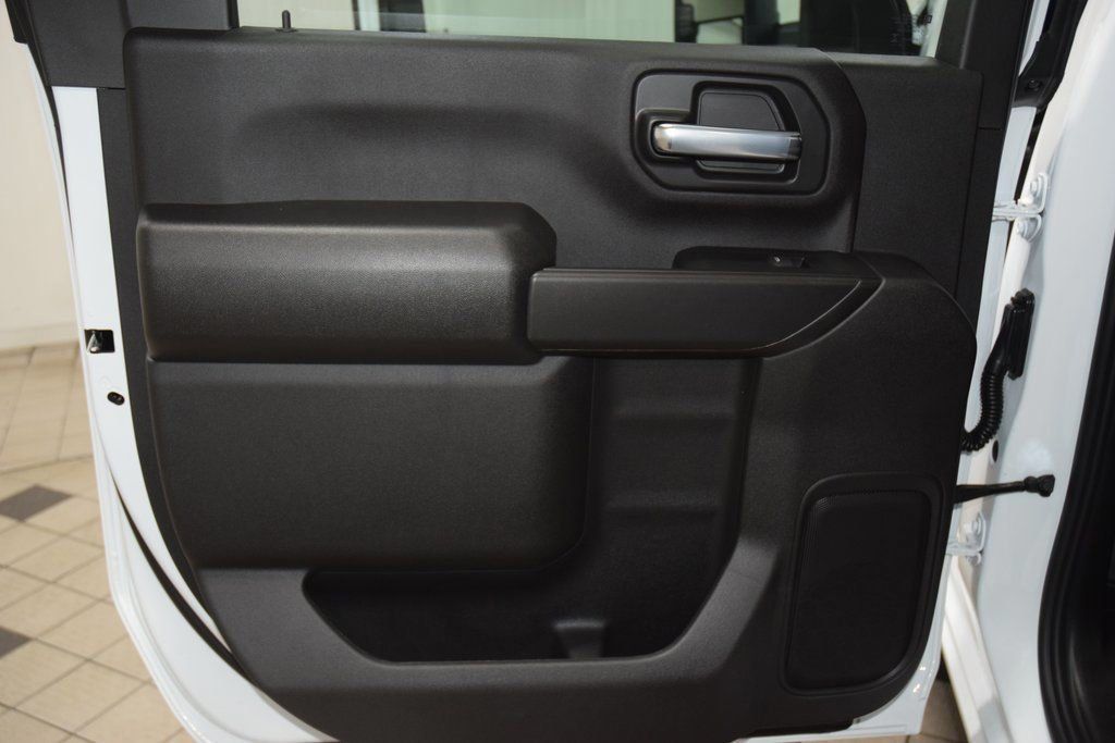 2026 Chevrolet Silverado 3500 HD Chassis Cab Work Truck - 23012384 - 32