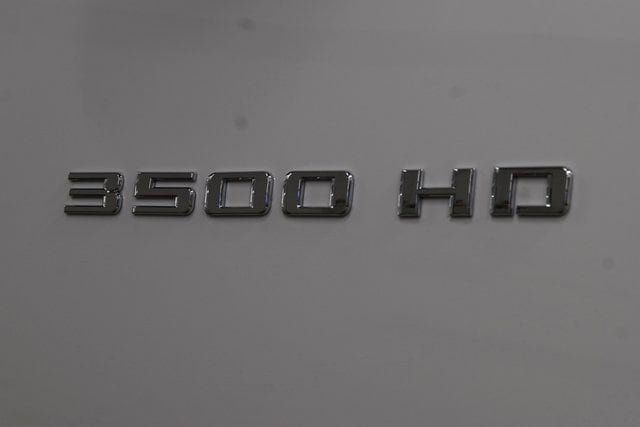 2026 Chevrolet Silverado 3500 HD Chassis Cab Work Truck - 23012388 - 9