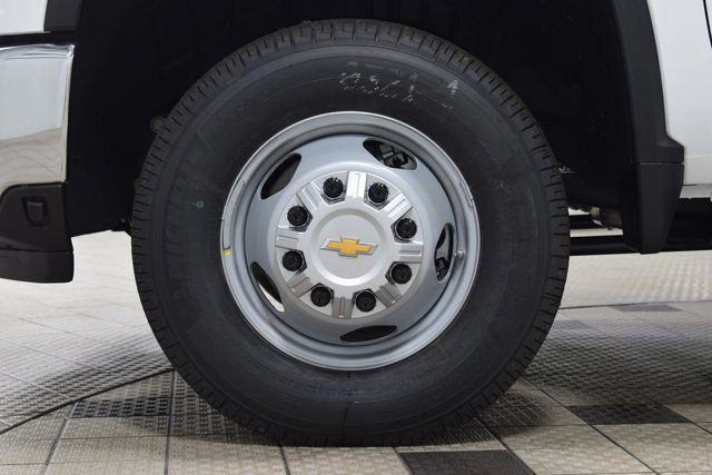 2026 Chevrolet Silverado 3500 HD Chassis Cab Work Truck - 23012388 - 16