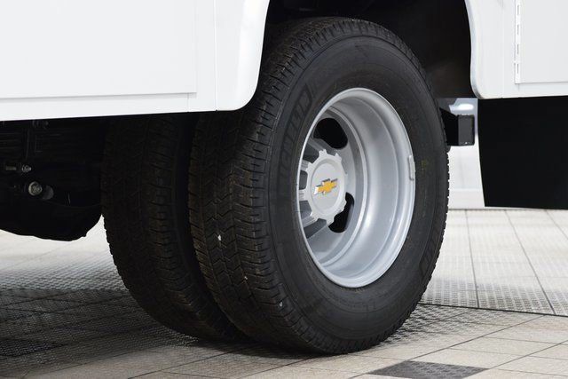 2026 Chevrolet Silverado 3500 HD Chassis Cab Work Truck - 23012388 - 17