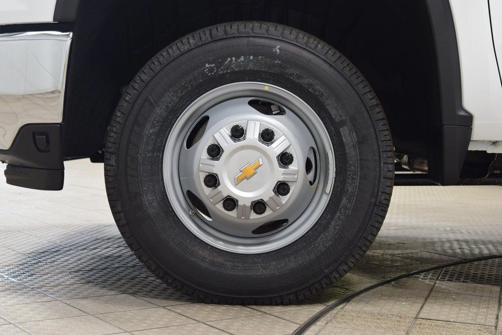 2026 Chevrolet Silverado 3500 HD Chassis Cab Work Truck - 23012390 - 17