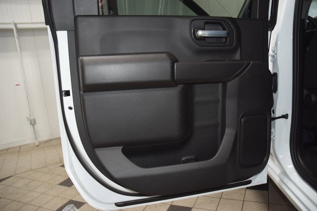 2026 Chevrolet Silverado 3500 HD Chassis Cab Work Truck - 23012394 - 37