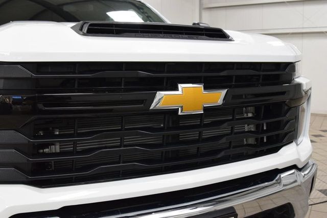2026 Chevrolet Silverado 3500 HD Chassis Cab Work Truck - 23042456 - 5