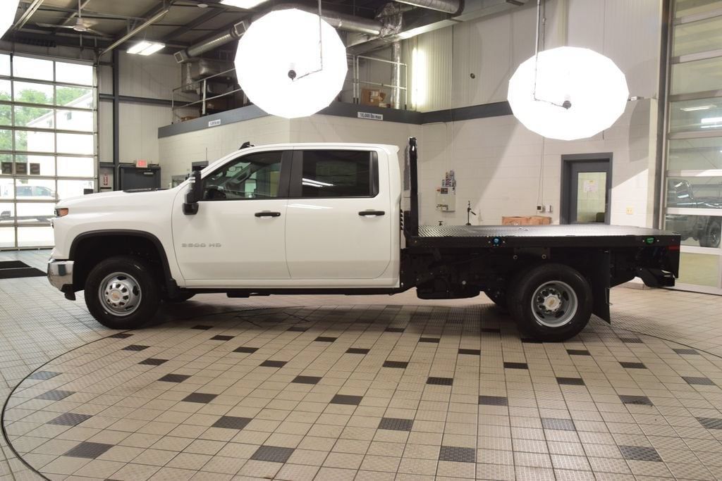 2026 Chevrolet Silverado 3500 HD Chassis Cab Work Truck - 23042457 - 2