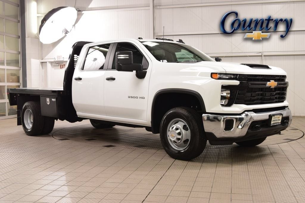 2026 Chevrolet Silverado 3500 HD Chassis Cab Work Truck - 23042459 | Video 1
