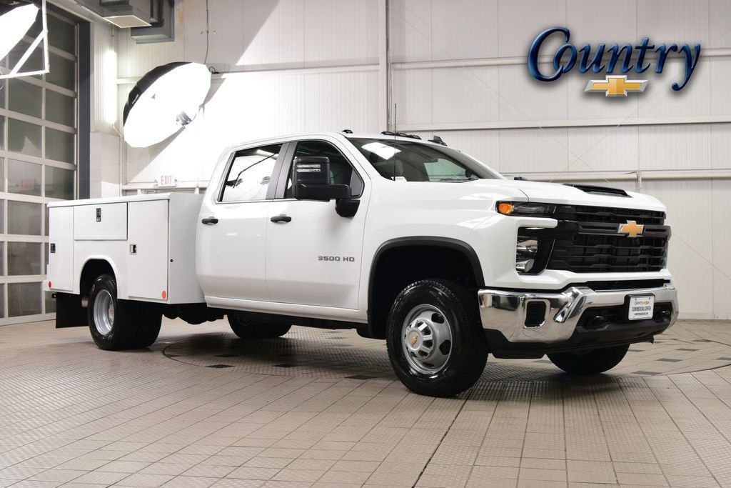 2026 Chevrolet Silverado 3500 HD Chassis Cab Work Truck - 23069276 | Video 1
