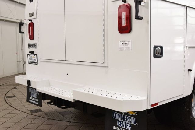 2026 Chevrolet Silverado 3500 HD Chassis Cab Work Truck - 23081644 - 16